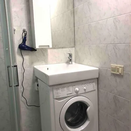 Apartment Flat Near The Sea
